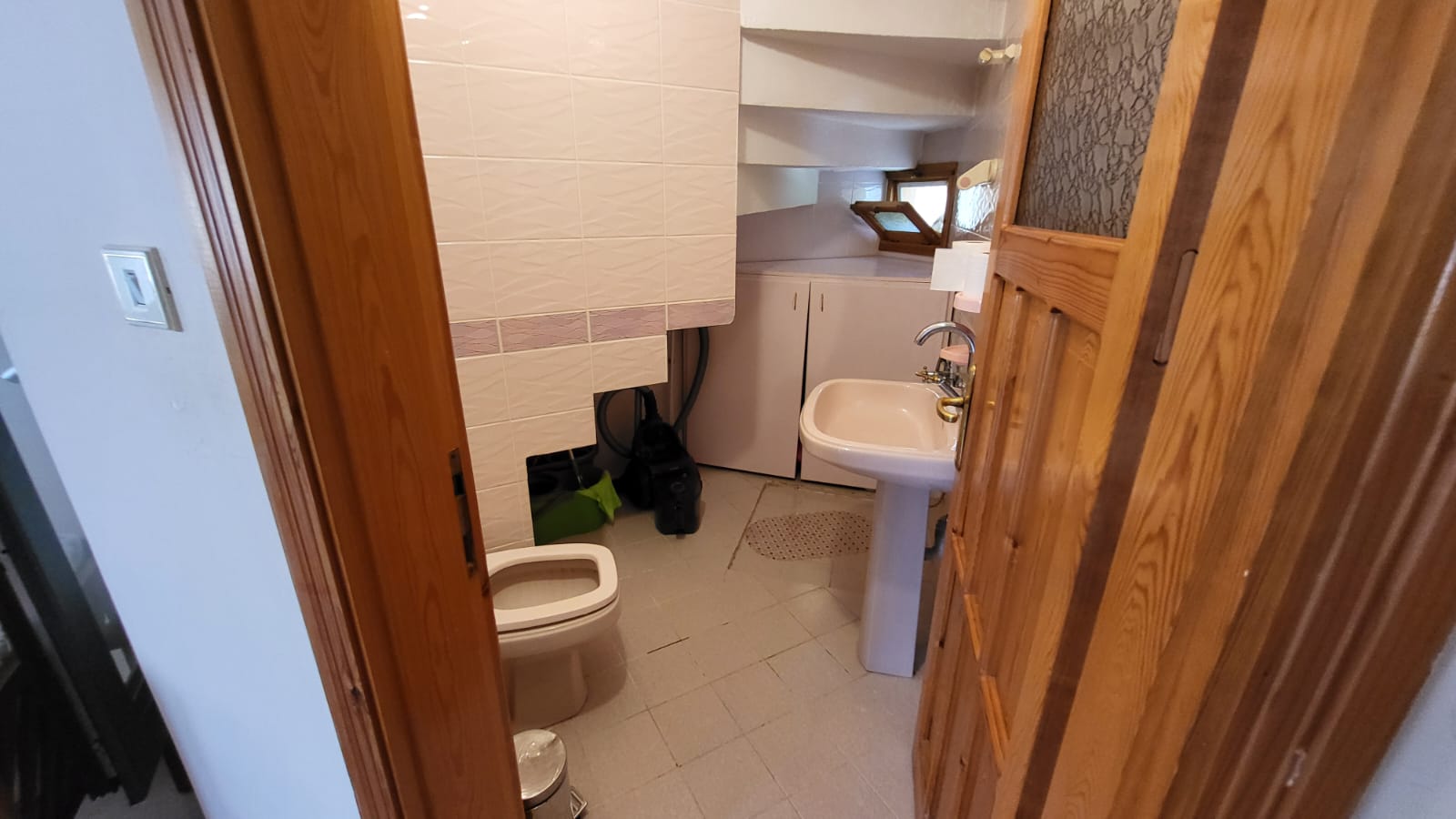 Bahçeli Dere Kenarı Villa