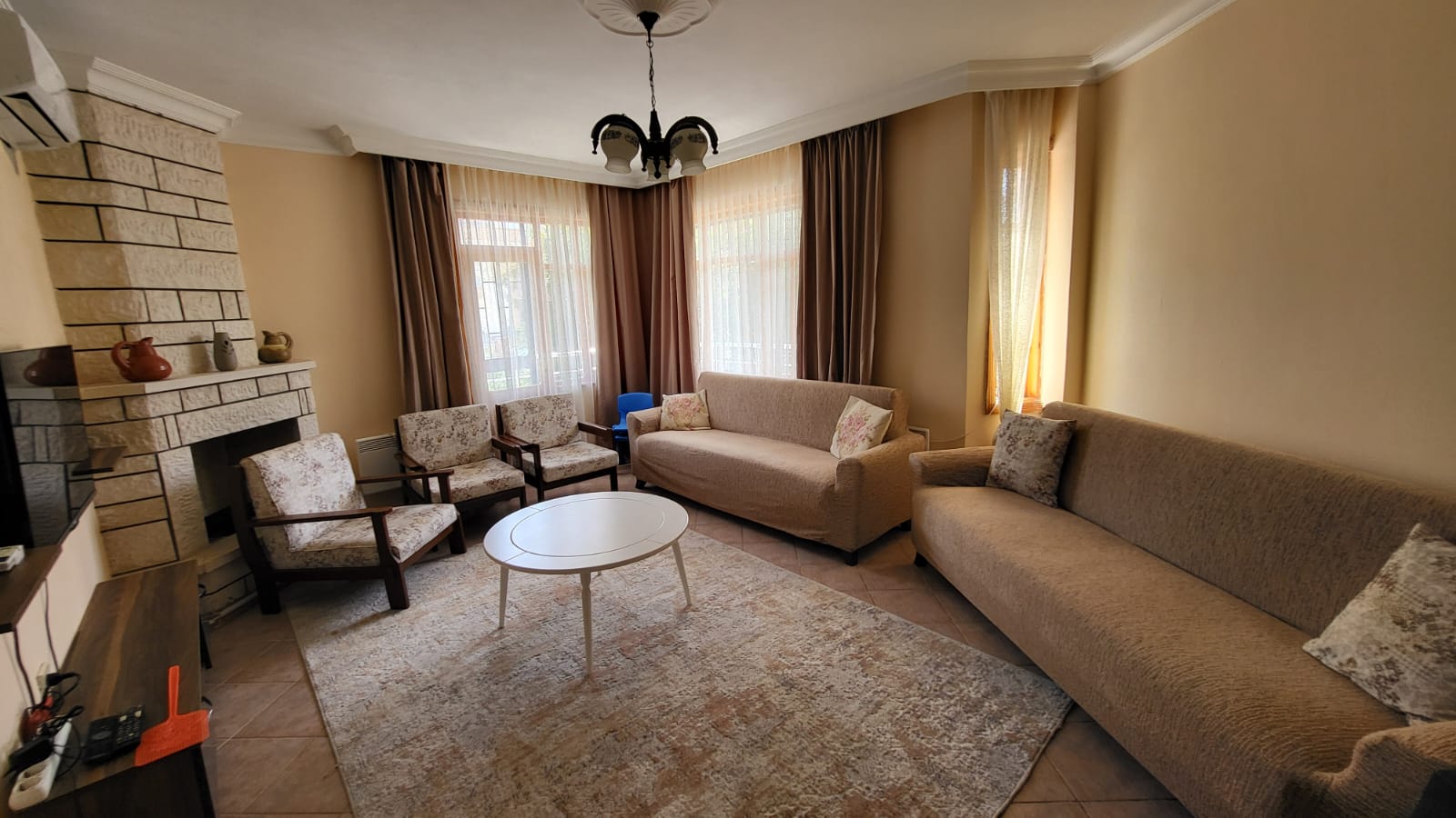 Bahçeli Dere Kenarı Villa