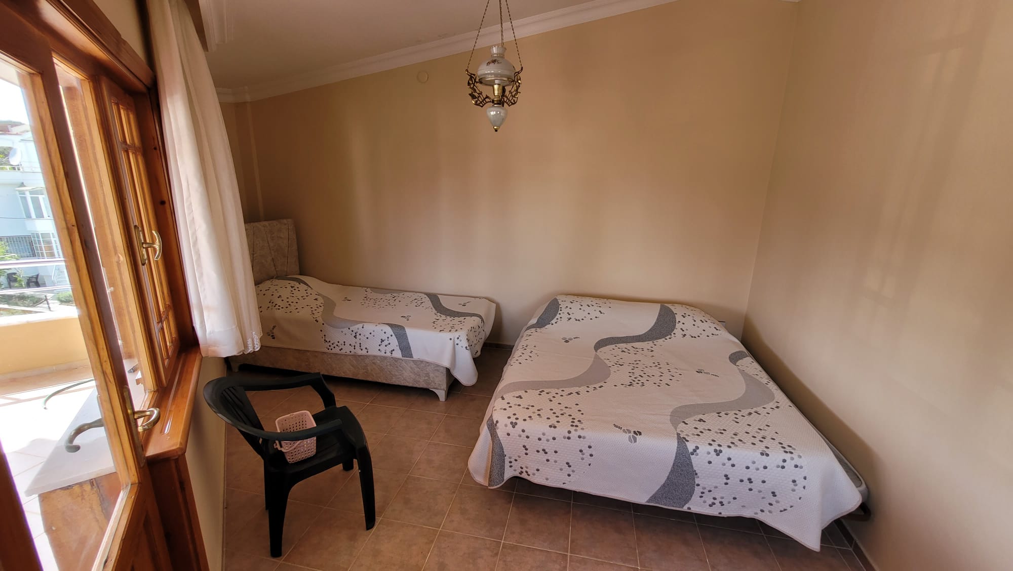 Bahçeli Dere Kenarı Villa