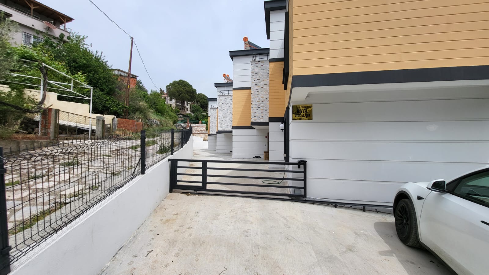 Narlı Köyü Bahçeli Villa