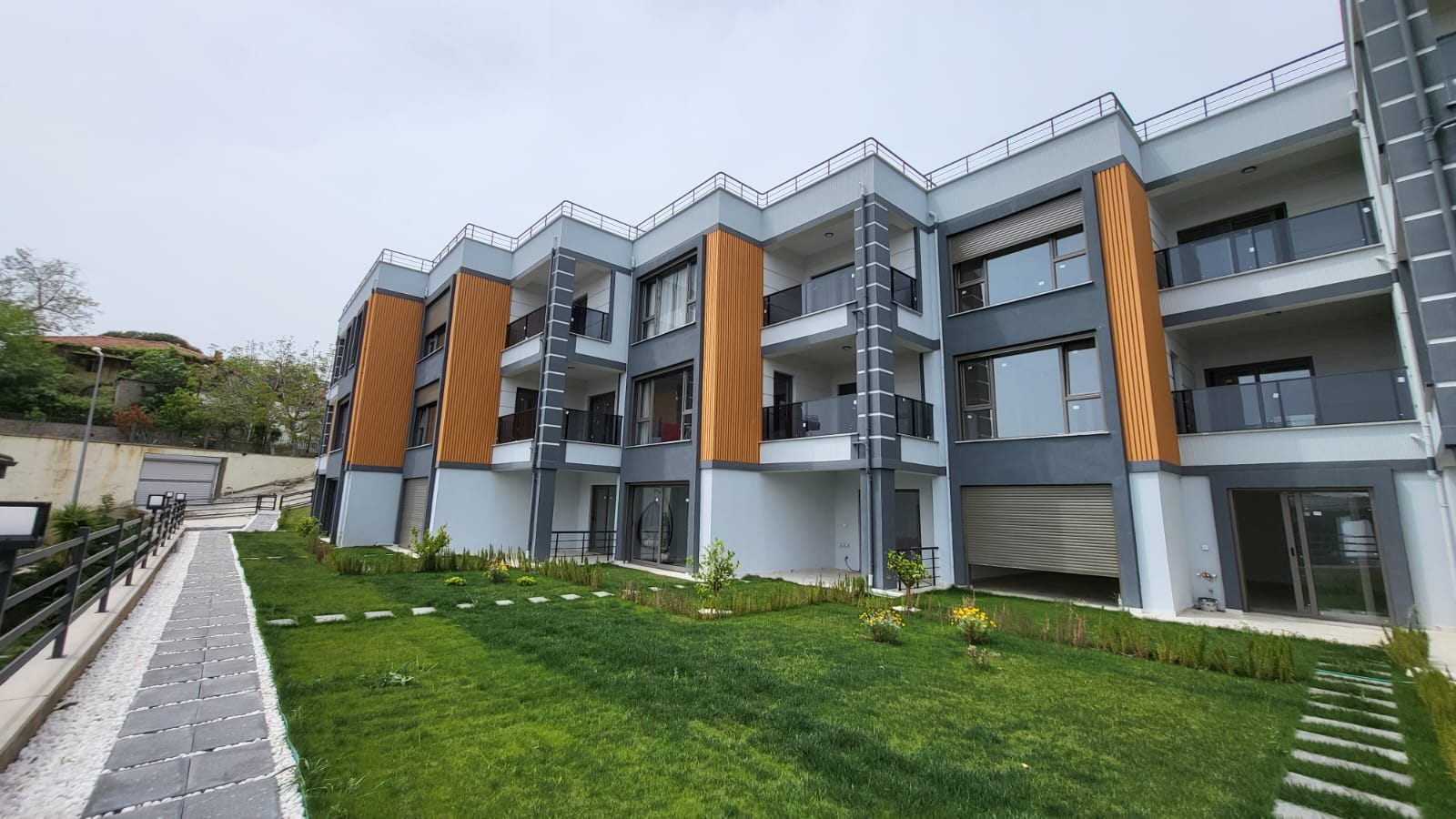 Narlı Köyü Bahçeli Villa